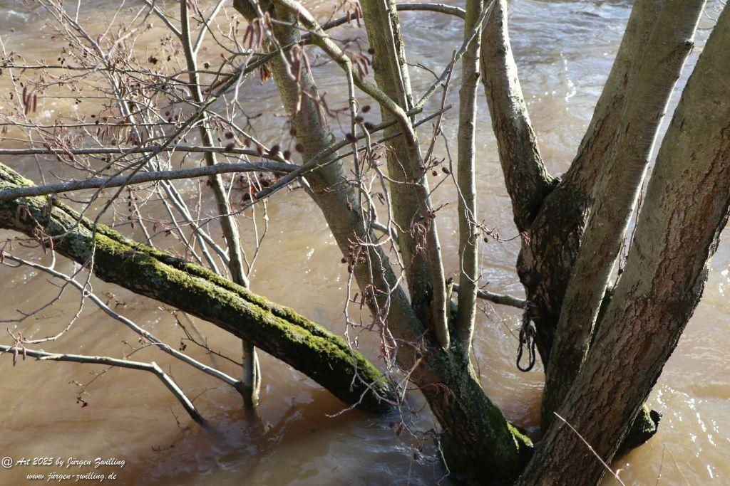 Nahe - zurückgehendes Hochwasser - Bad Münster am Stein - Rheinland Pfalz